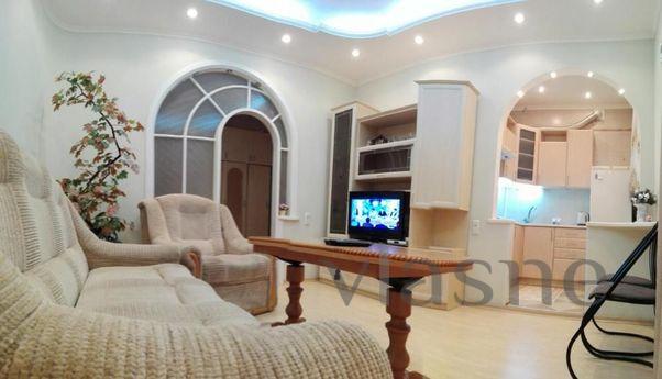 2 rooms in Pechersk. Klovskiy descent, Kyiv - apartment by the day