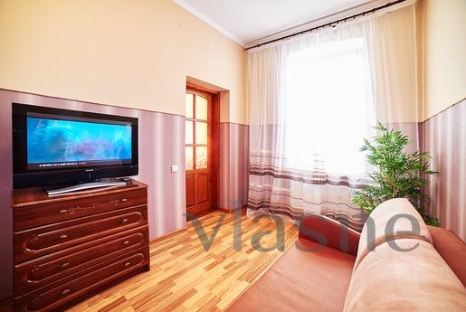 A good apartment not far from the Opera, Lviv - apartment by the day