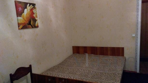 Nice, warm, spacious apartment, Kyiv - apartment by the day