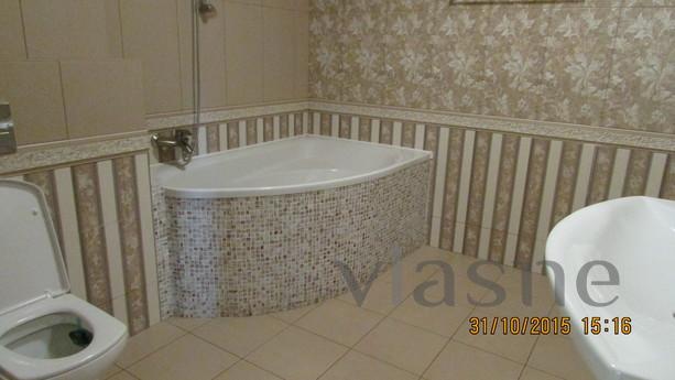 4 bedrooms with sea views 200 m, Odessa - apartment by the day