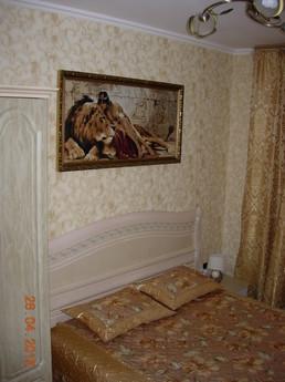 Renting an apartment in the center, WI-F, Mirgorod - apartment by the day