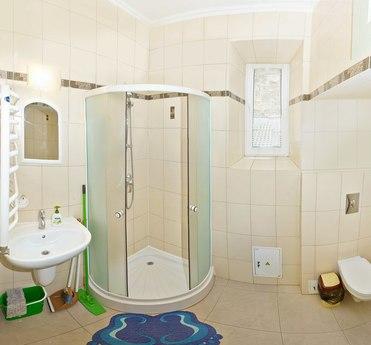 Deribasovskaya, 16, Odessa - apartment by the day