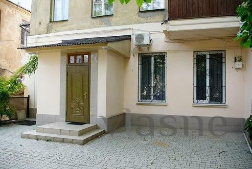 Deribasovskaya, 16, Odessa - apartment by the day
