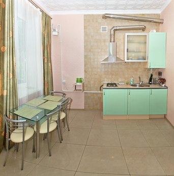 Deribasovskaya, 16, Odessa - apartment by the day