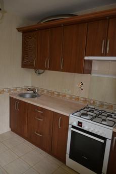 Rent our 3-room apartment 2/5 home, Saky - apartment by the day