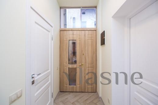 Avangard Sholom Aleichem Apartment, Lviv - apartment by the day