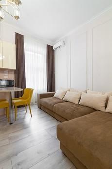 Avangard DeLuxe* Art Apart, Lviv - apartment by the day