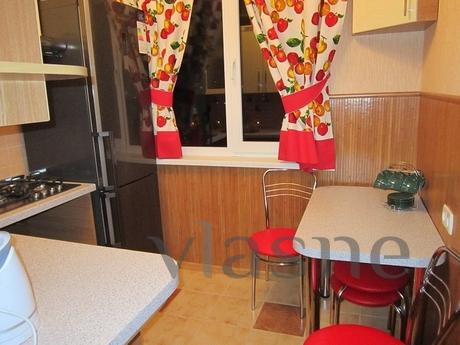 2 bedroom in the center of Yalta, Yalta - apartment by the day