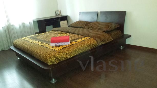 Rent 1 room apartment near the metro station 