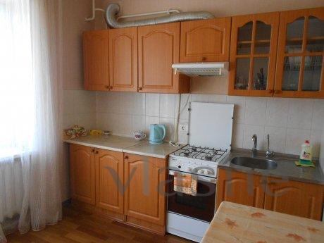 Сдам 1 комнатную Героев Сталинаграда, Черноморск (Ильичевск) - квартира посуточно