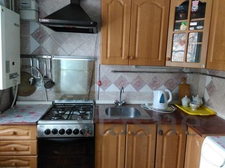 Center, Pirogova 9, cozy, clean, warm, Vinnytsia - apartment by the day