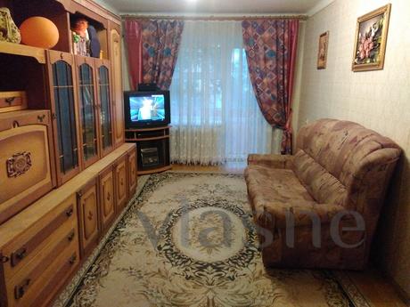 Центр, Пирогова 9, уютная, чиста, теплая, Винница - квартира посуточно