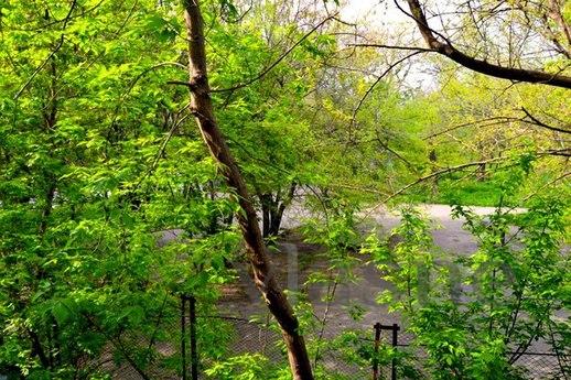 Shevchenko Park, the center., Odessa - apartment by the day