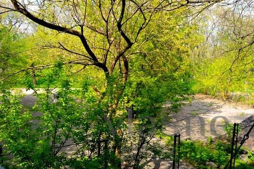 Shevchenko Park, the center., Odessa - apartment by the day