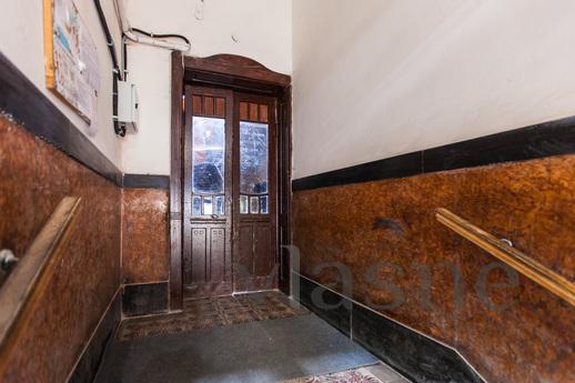 ♥ Bright Studio ♥ 2M to Lviv Polytechnic, Lviv - apartment by the day