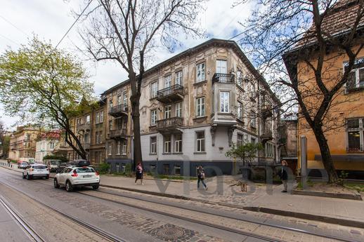 ♥ Bright Studio ♥ 2M to Lviv Polytechnic, Lviv - apartment by the day