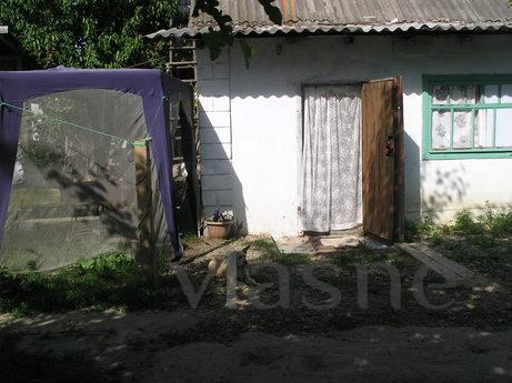 I rent a house. In June, 300 UAH, Chernomorsk (Illichivsk) - apartment by the day