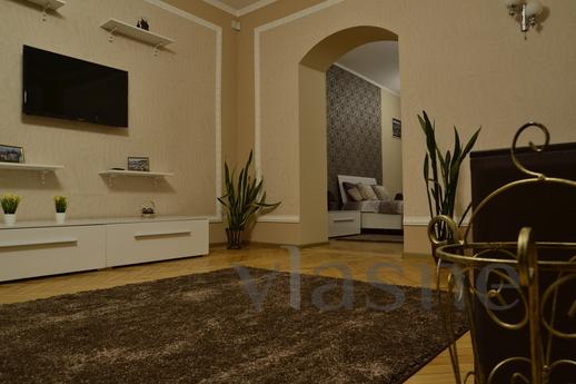 Beautiful spacious apartment, Lviv - apartment by the day