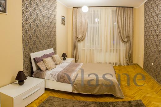 Beautiful spacious apartment, Lviv - apartment by the day