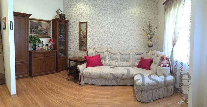 house in the center of Yevpatoria, Yevpatoriya - apartment by the day