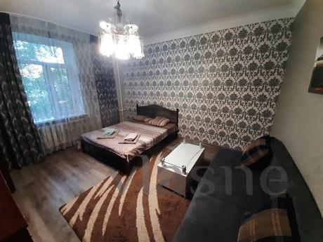 The Stalavarov Center Meduniver Kozak Pa, Zaporizhzhia - apartment by the day