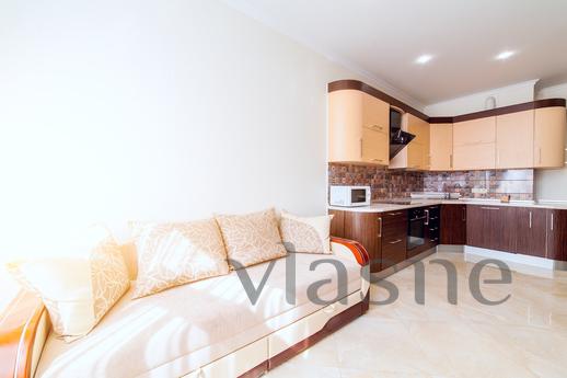 Rent a luxury 3-bedroom in Arcadia, Odessa - apartment by the day