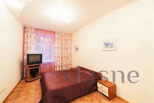 Excellent 3-bedroom apartment in the cen, Odessa - apartment by the day