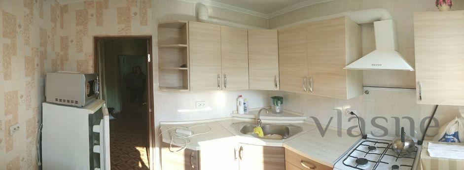 Own 2 bedroom apartment for rent, Chernomorsk (Illichivsk) - apartment by the day