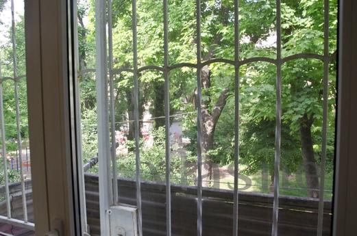 Near the sea! French Boulevard. 3 com, Odessa - apartment by the day