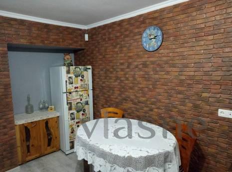 Apartment in the center, Odessa - apartment by the day