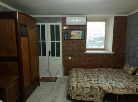 Apartment in the center, Odessa - apartment by the day