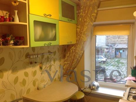 cozy 2 bedroom apartment, Odessa - apartment by the day