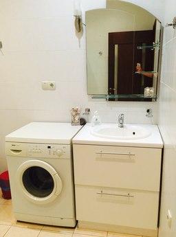 I rent a house with a patio, Odessa - apartment by the day