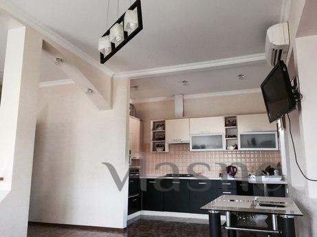 I rent a house with a patio, Odessa - apartment by the day