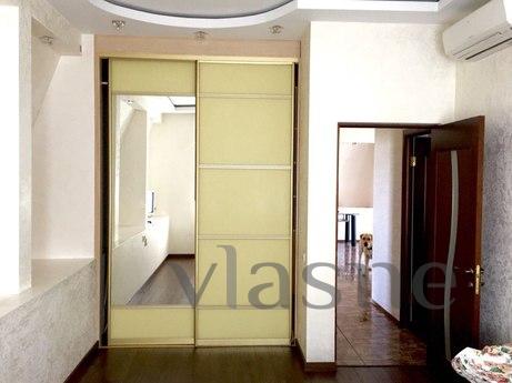 I rent a house with a patio, Odessa - apartment by the day