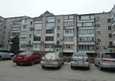 OWN 2 bedroom repair 6 guests, Chernomorsk (Illichivsk) - apartment by the day