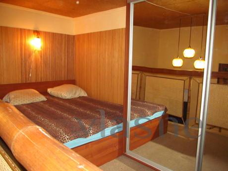 Rent a 1-room apartment for a couple. Cozy, two levels .. On