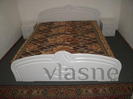 Two-storey house, 6 rooms, 2 kitchens, 3 bathrooms, air cond