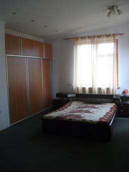 big house for the company to 15 people, Odessa - apartment by the day