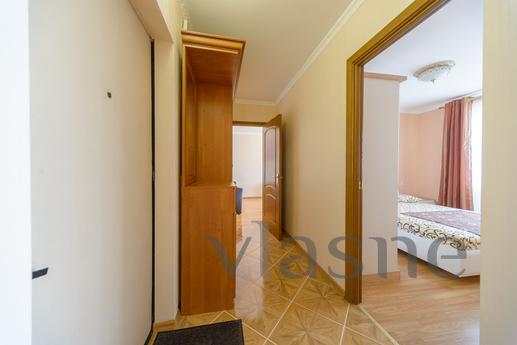 2 bedroom apartment, Kyiv - apartment by the day