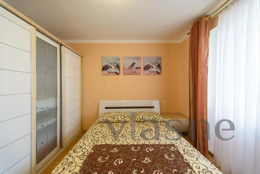 2 bedroom apartment, Kyiv - apartment by the day