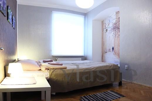 2 bedroom apartment near the center, Lviv - apartment by the day