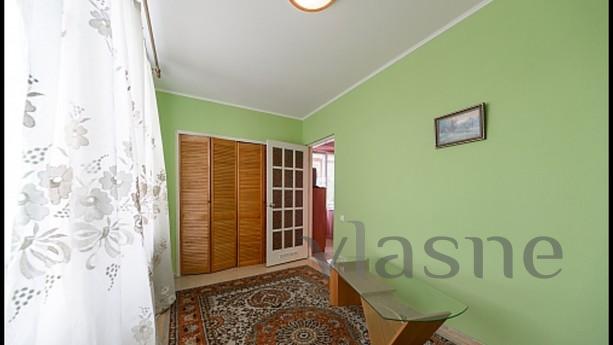 Metro Darnitsa 5 minutes walk, IEC, 2k t, Kyiv - apartment by the day