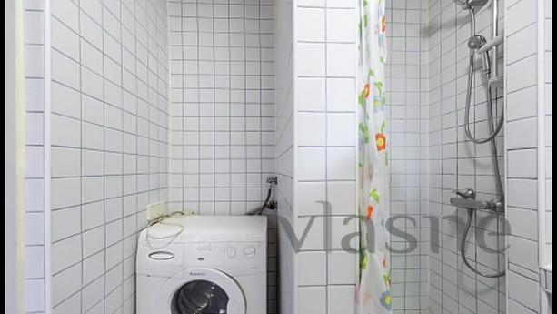 Metro Darnitsa 5 minutes walk, IEC, 2k t, Kyiv - apartment by the day