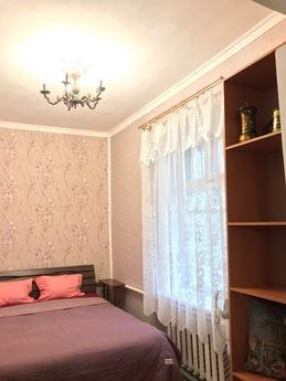 Rent comfortable home immediately, Odessa - apartment by the day