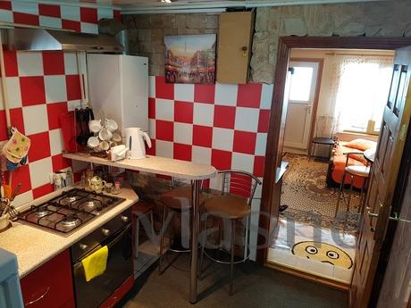 Сдам небольшой коттедж с видом на море, Одесса - квартира посуточно