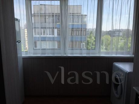 2-bedroom apartment, Obolon, Kyiv - apartment by the day