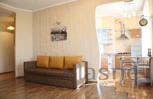 New apartments in the heart of the Dniep, Dnipro (Dnipropetrovsk) - apartment by the day