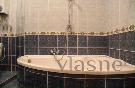 New apartments in the heart of the Dniep, Dnipro (Dnipropetrovsk) - apartment by the day
