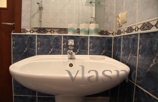 New apartments in the heart of the Dniep, Dnipro (Dnipropetrovsk) - apartment by the day